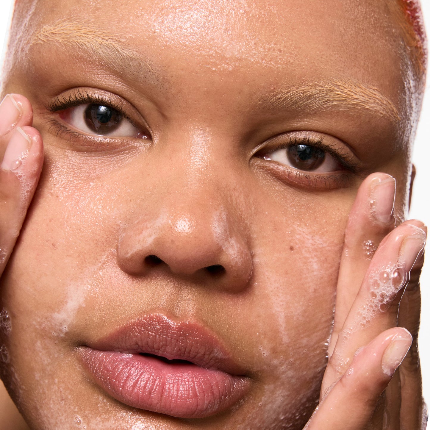salicylic-acid-cleanser-duo-x0 Omega50_Model_2000x2000-1_ce0a3018-d6f0-4ed9-a17d-0096b80b29f6.jpg