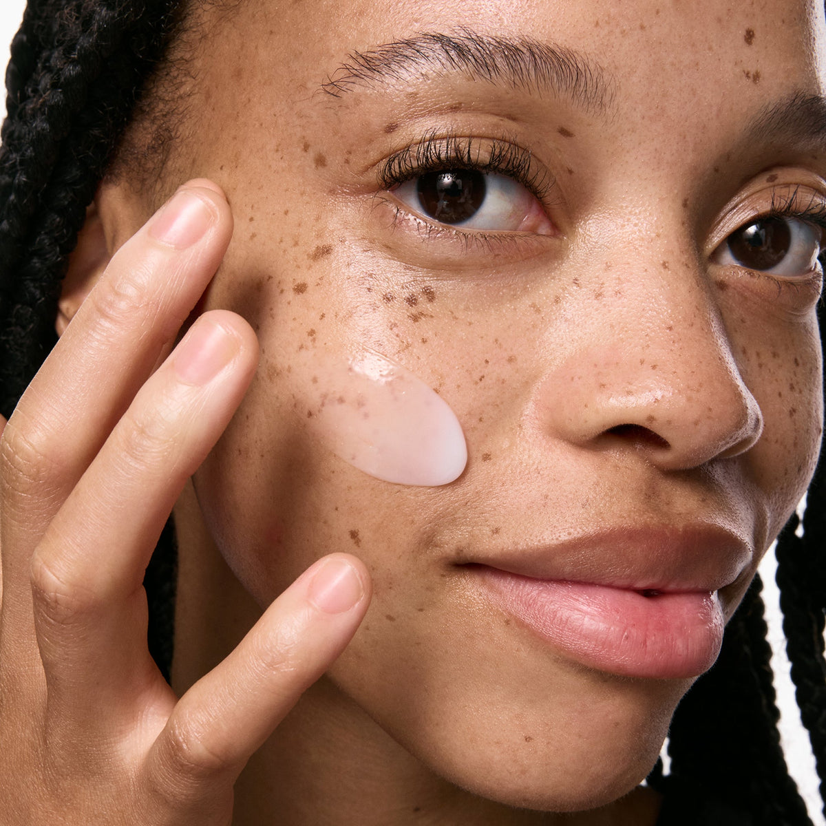 vitamin-b-c-and-e-moisturizer-x2 VitBC_E_ModelGoopMacro_2000x2000_bc64d363-139d-4699-88a9-2e0b1942763a.jpg